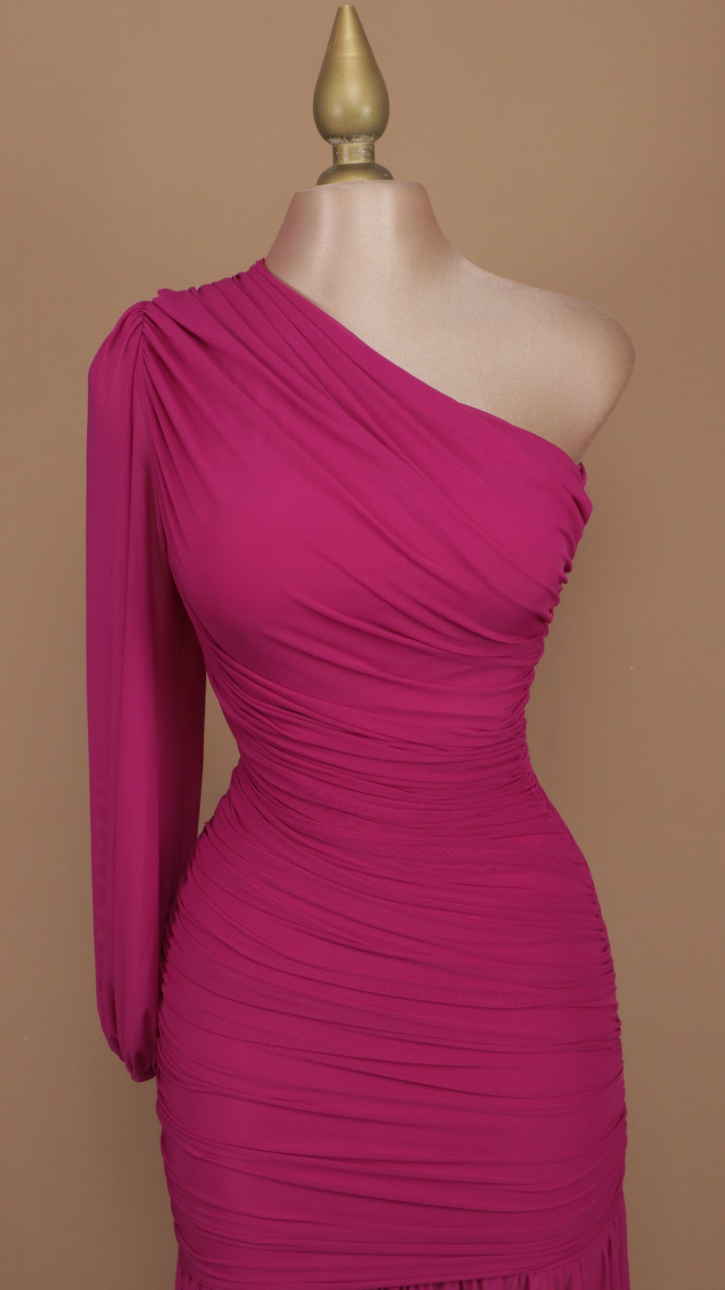 Vestido largo asimétrico manga larga