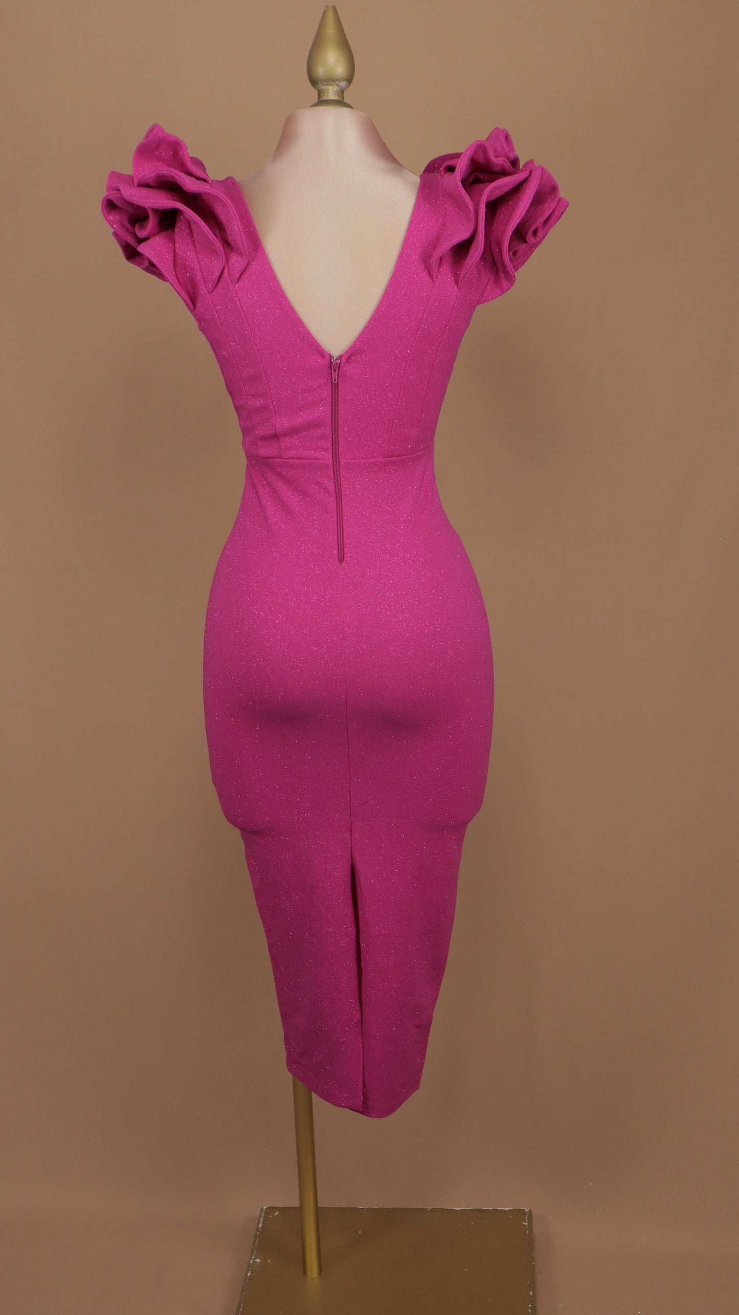 Vestido midi con escarolas y destellos