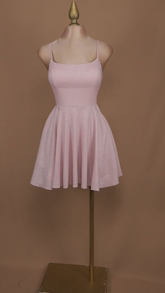 Vestido corto con falda circular