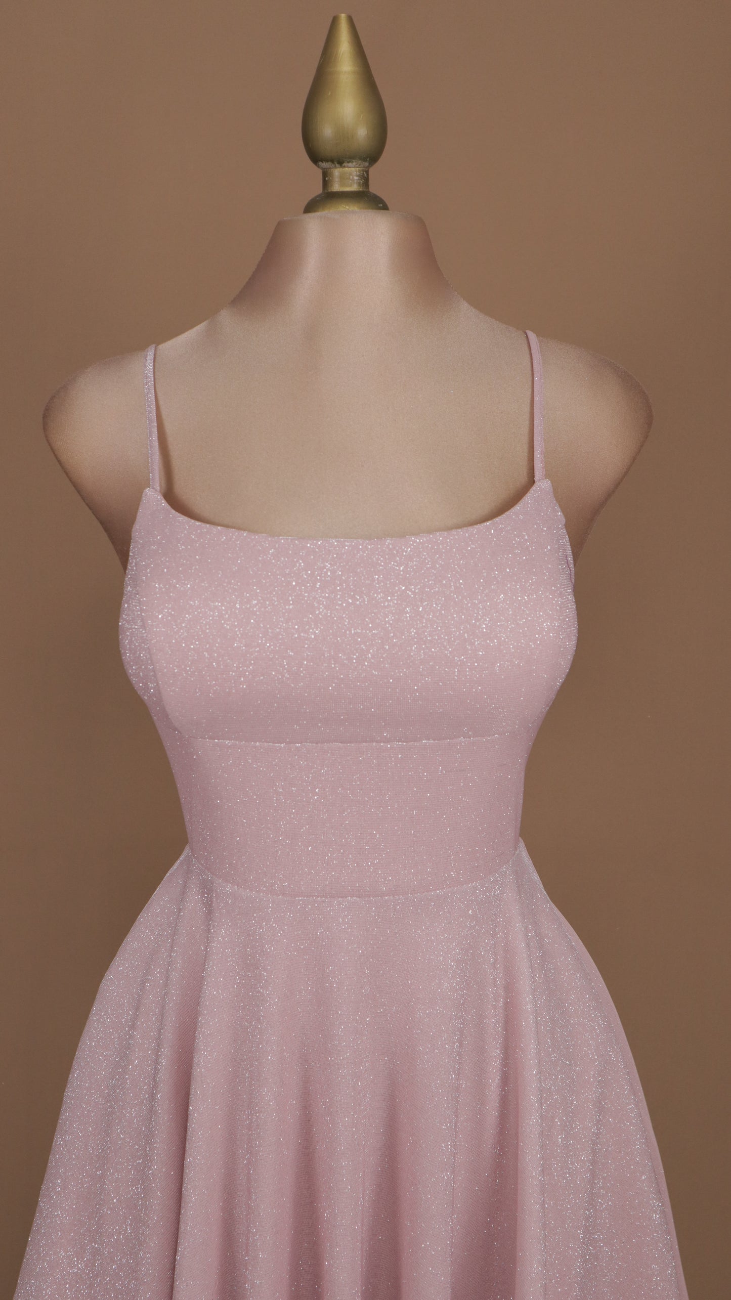 Vestido corto con falda circular