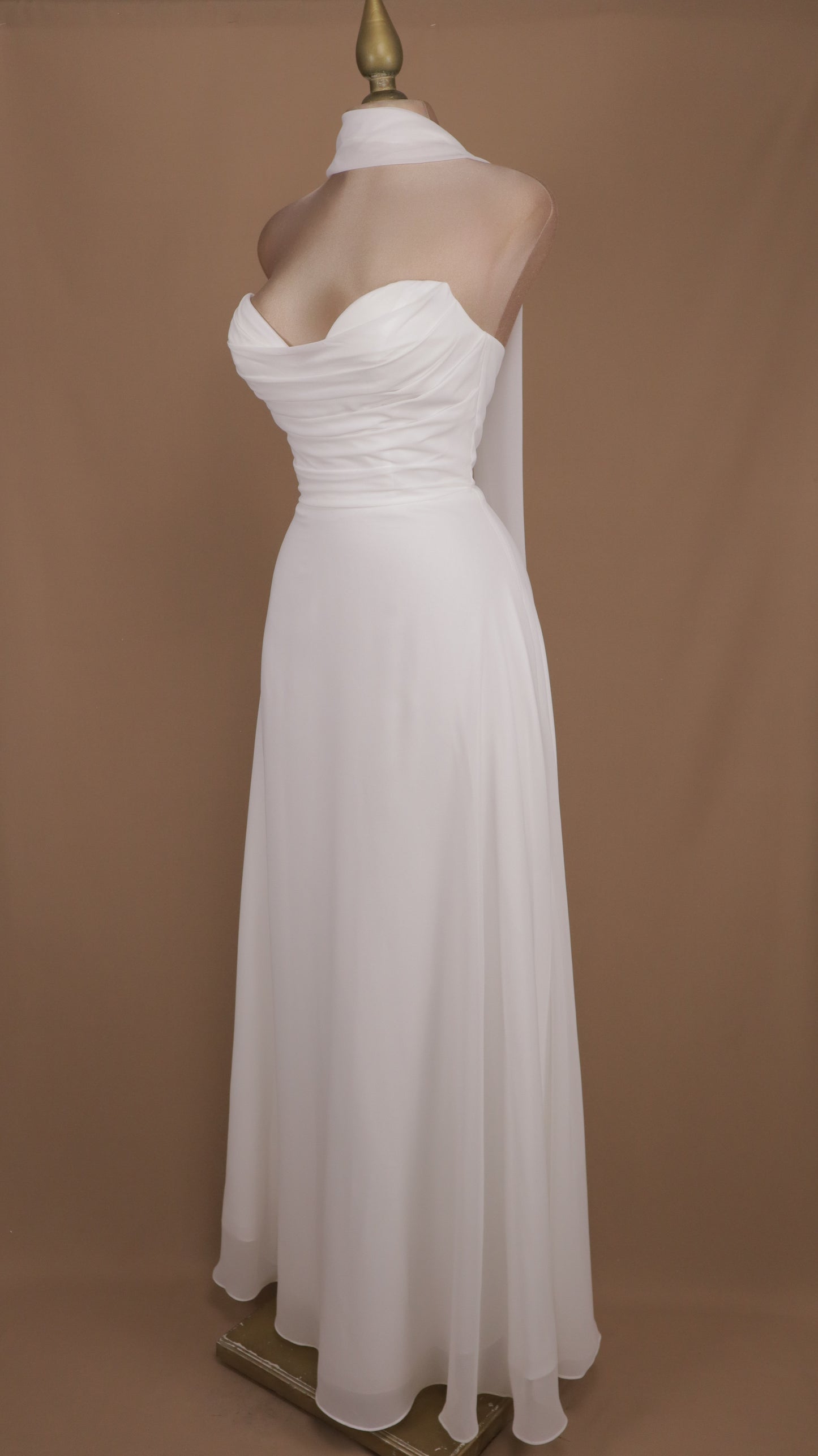Vestido largo estraple con corset