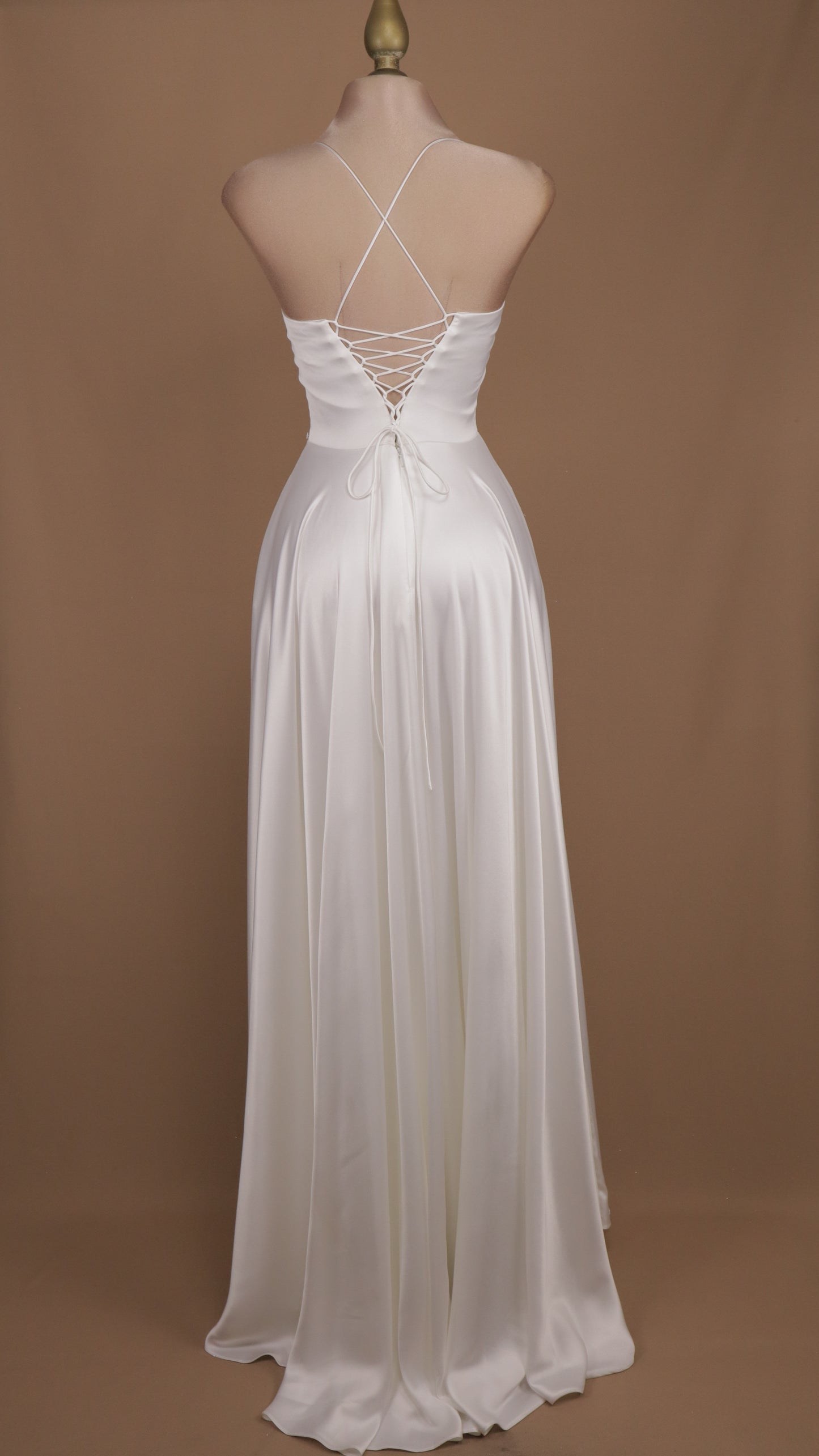 Vestido largo de novia linea a con corset