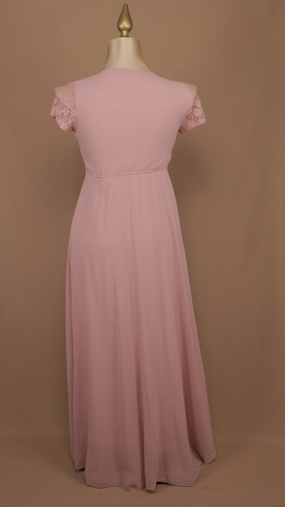 Vestido talla extra con tipo encaje y aplicación en busto