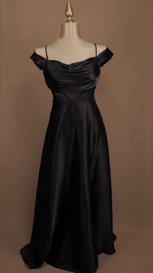 Vestido largo talla extra al hombro con abertura en pierna