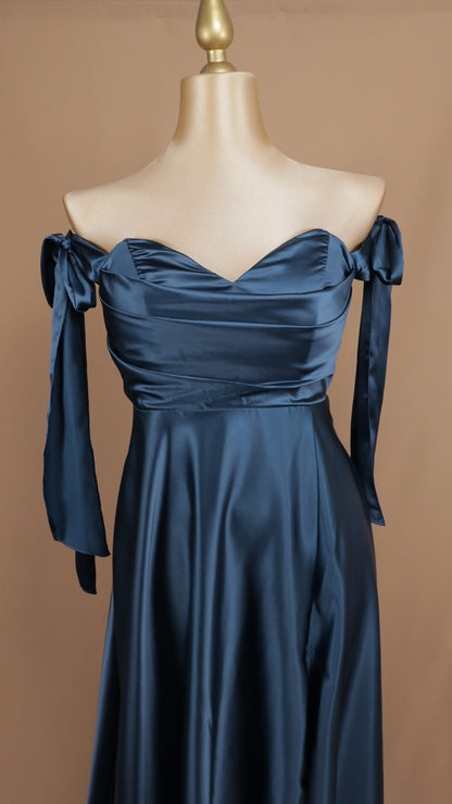 Vestido largo plus size satinado