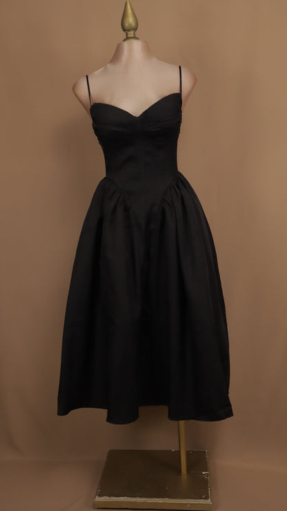 Vestido midi corte princesa