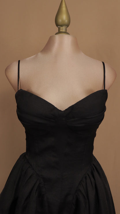 Vestido midi corte princesa