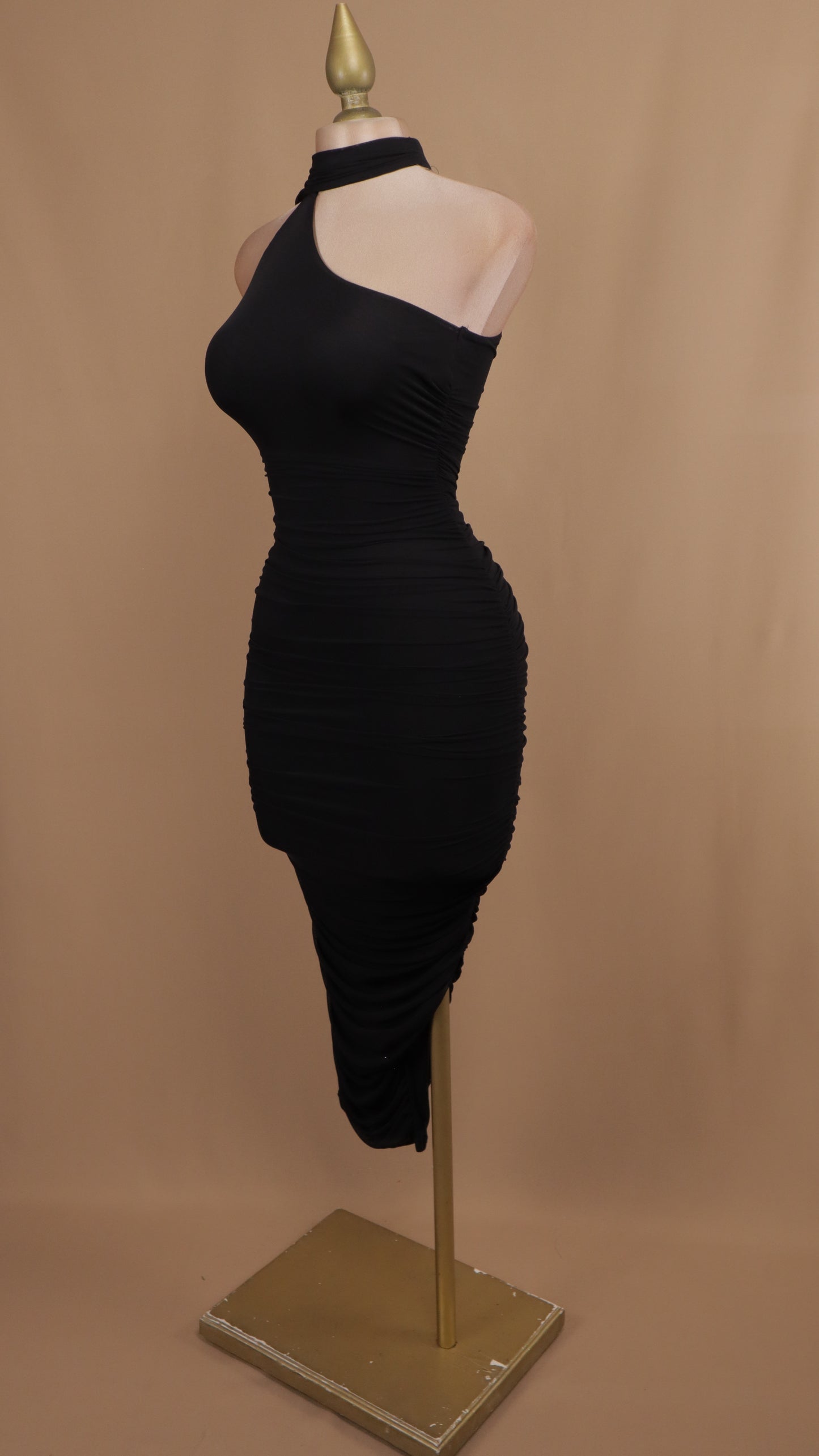Vestido maxi cuello halter