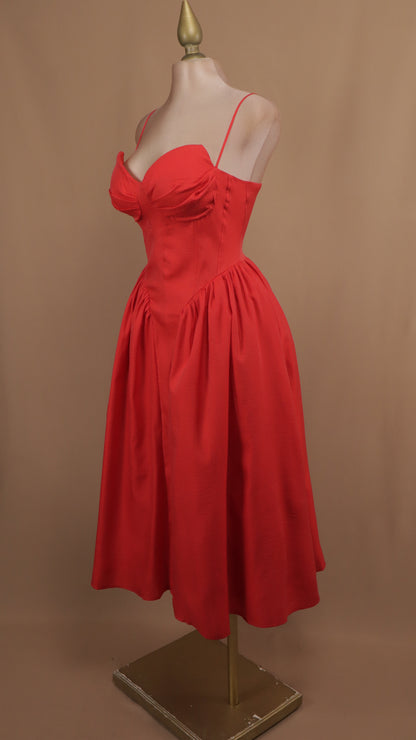 Vestido midi corte princesa