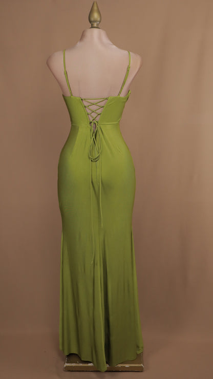 Vestido largo corte sirena con varilla y copa