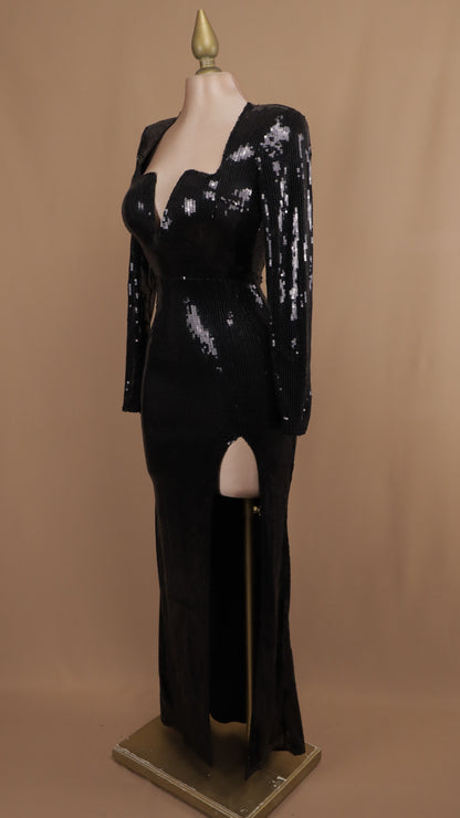 Vestido largo de noche con manga larga y lentejuelas