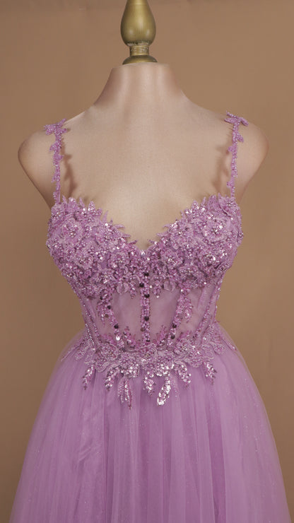 Vestido largo corte princesa con aplicación y corset