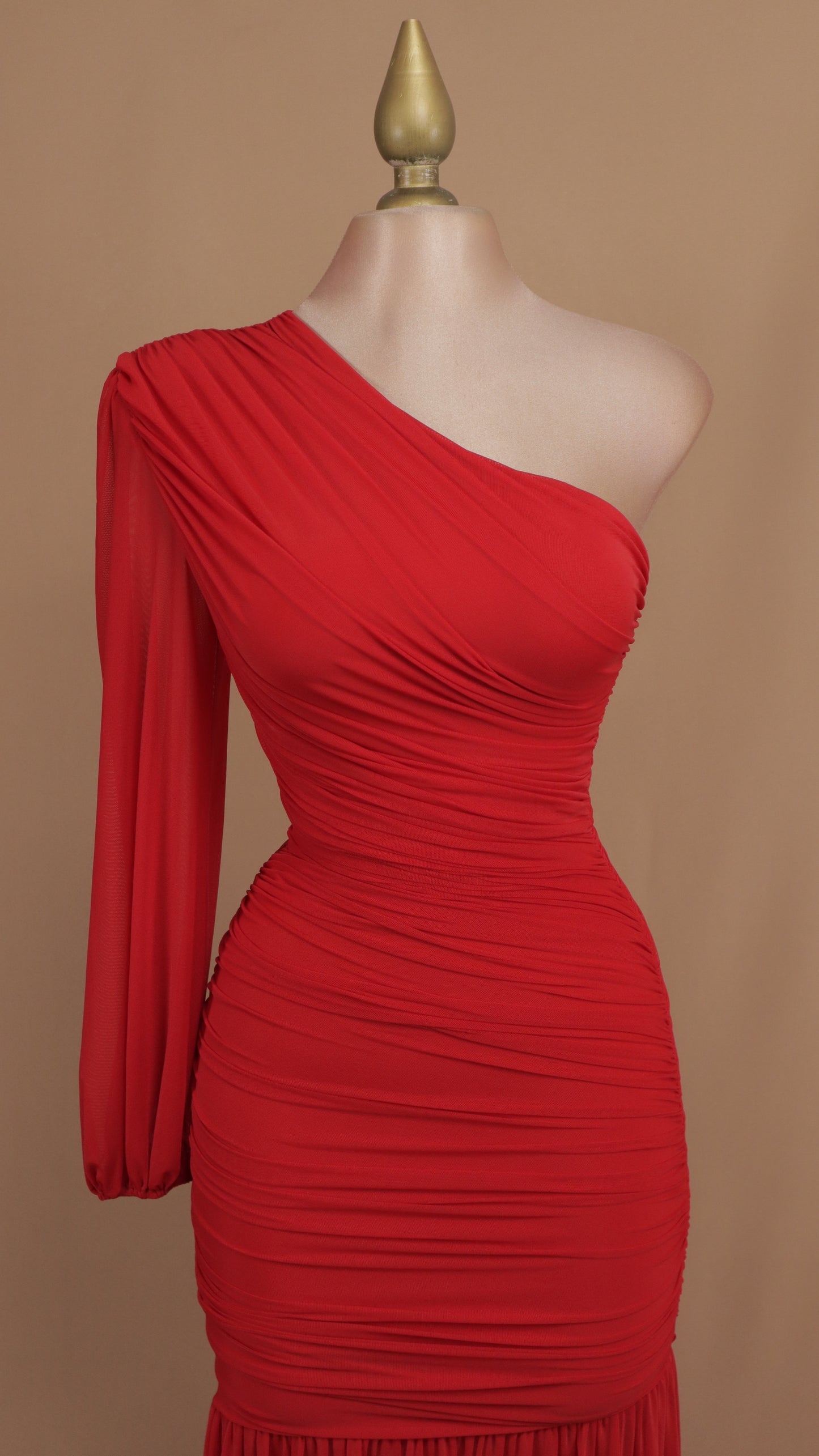 Vestido largo asimétrico manga larga