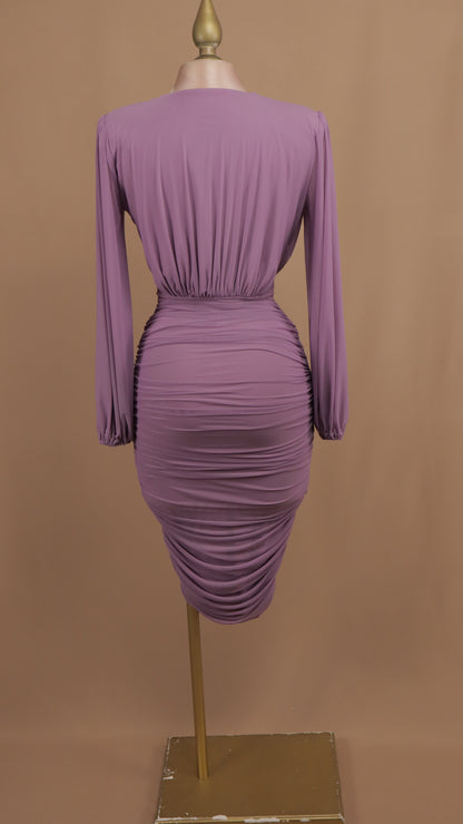 Vestido midi manga larga con plisado en cintura