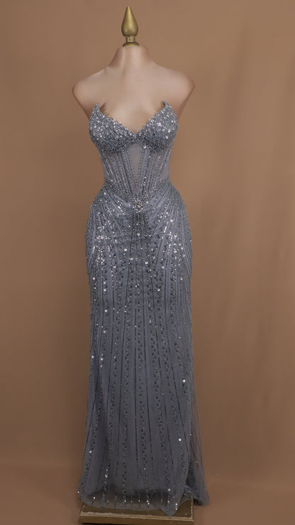 Vestido largo con pedrería y corset
