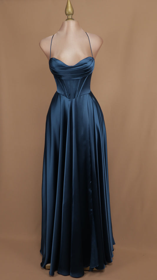 Vestido largo linea a con corset