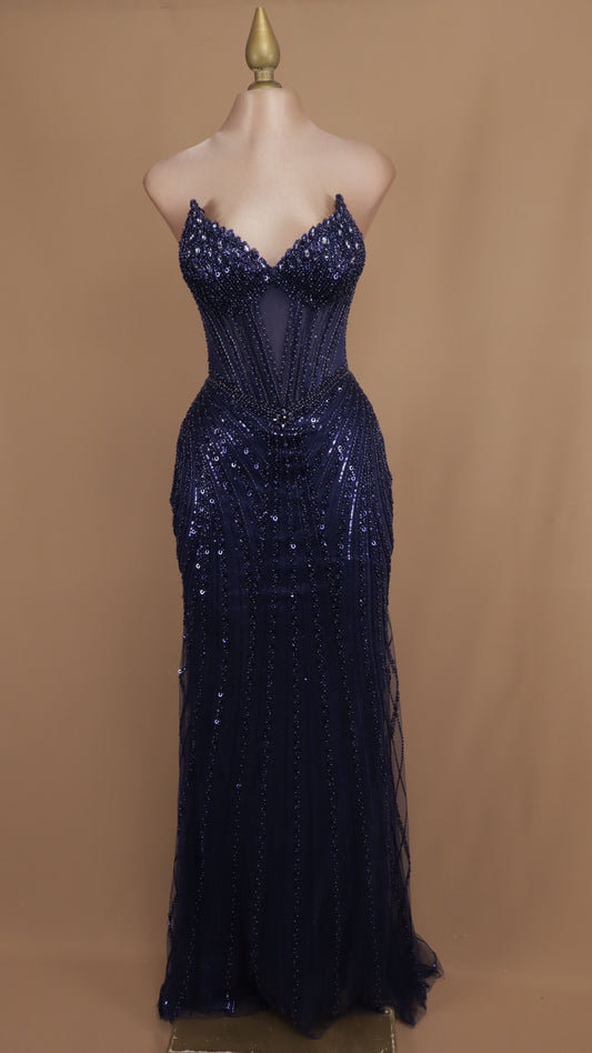 Vestido largo con pedrería y corset