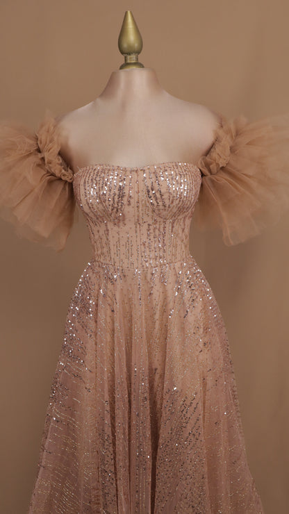 Vestido maxi al hombro con lentejuela