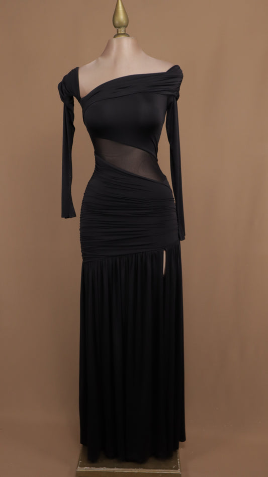 Vestido largo manga larga con transparencia en cintura
