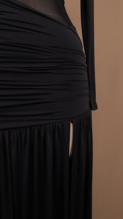 Vestido largo manga larga con transparencia en cintura