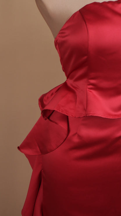 Vestido largo estraple con olan