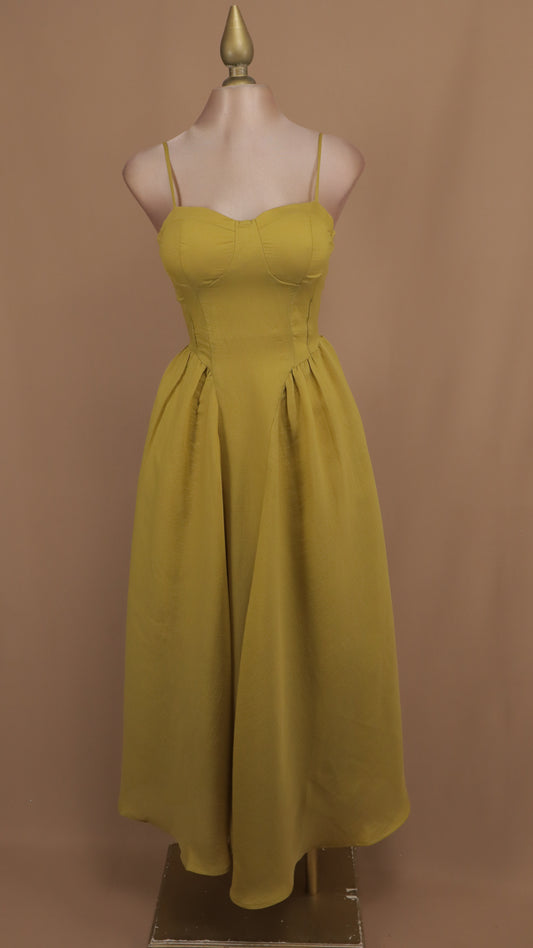 Vestido midi de tirantes y linea A