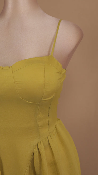 Vestido midi de tirantes y linea A