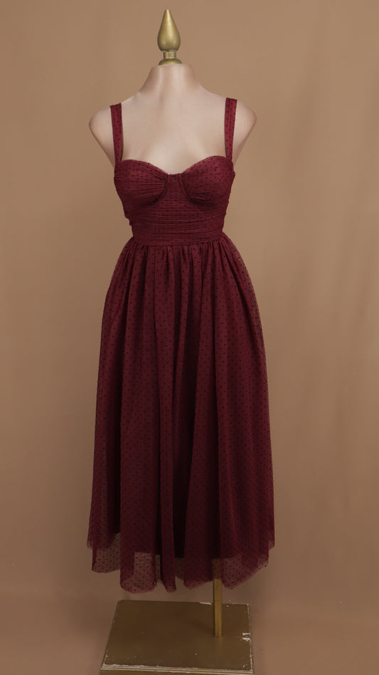 Vestido midi linea a con escote de tirantes