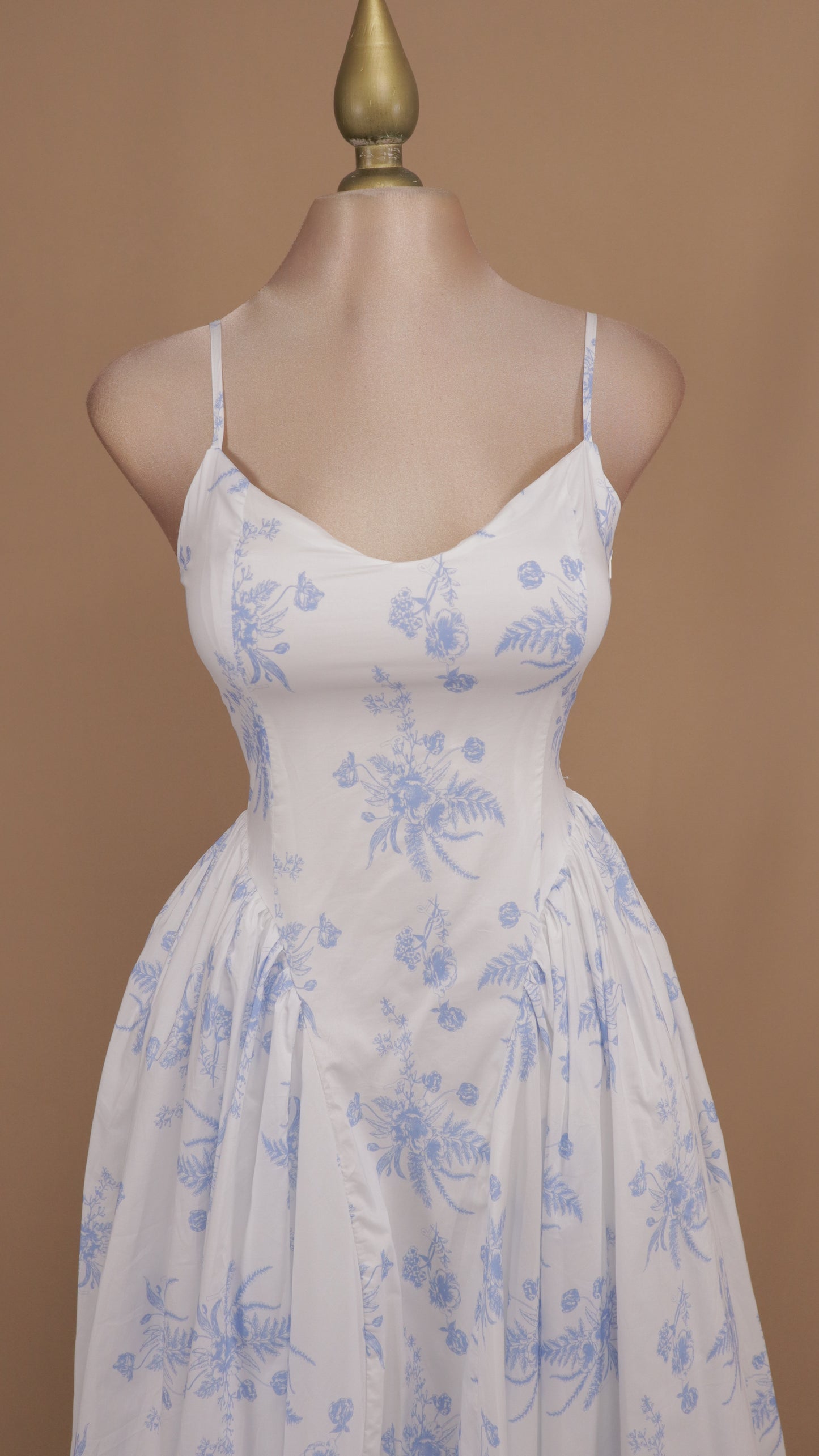 Vestido midi estampado con corset y elástico