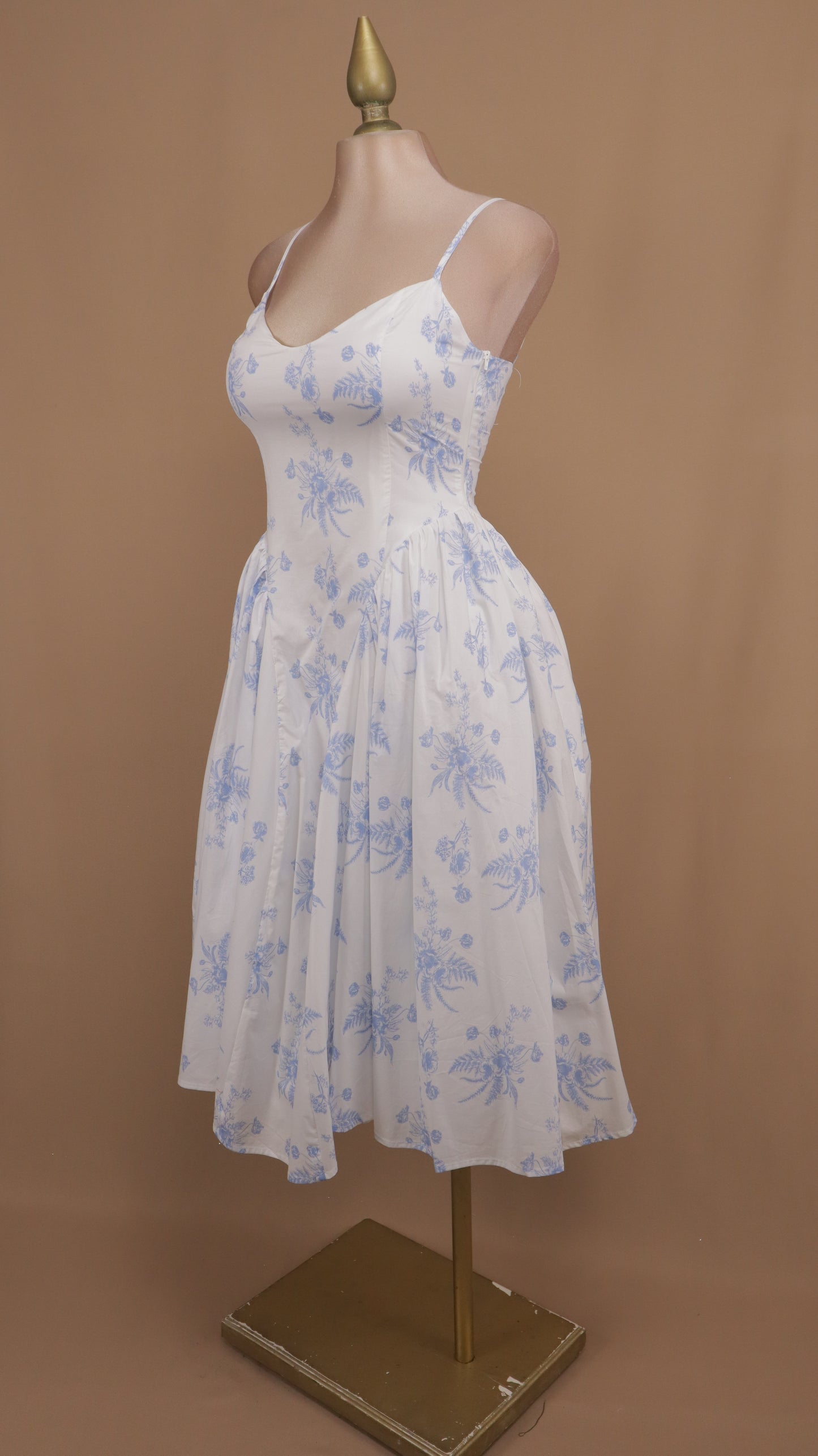 Vestido midi estampado con corset y elástico