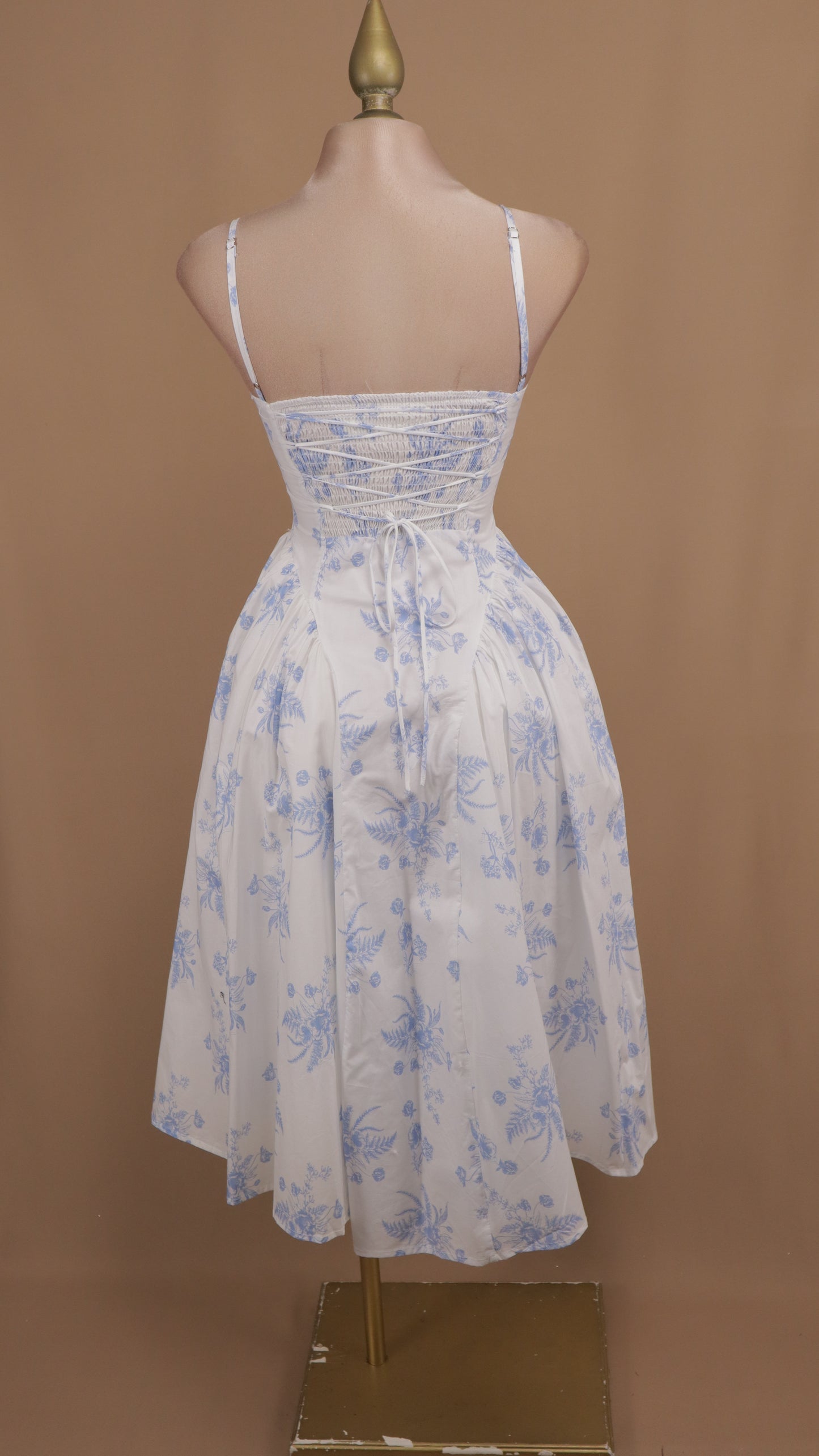 Vestido midi estampado con corset y elástico