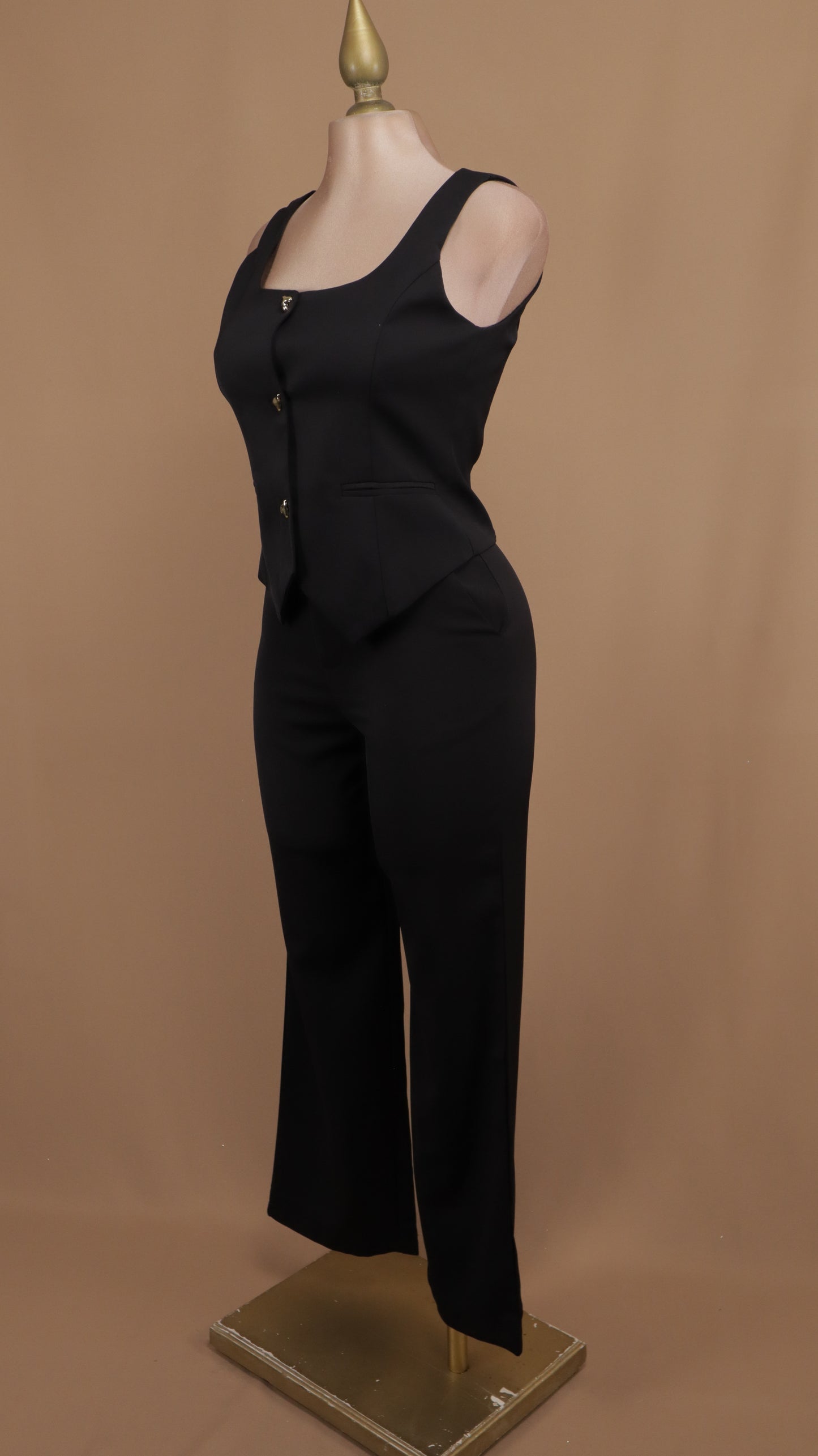 Conjunto de pantalón con saco resacado