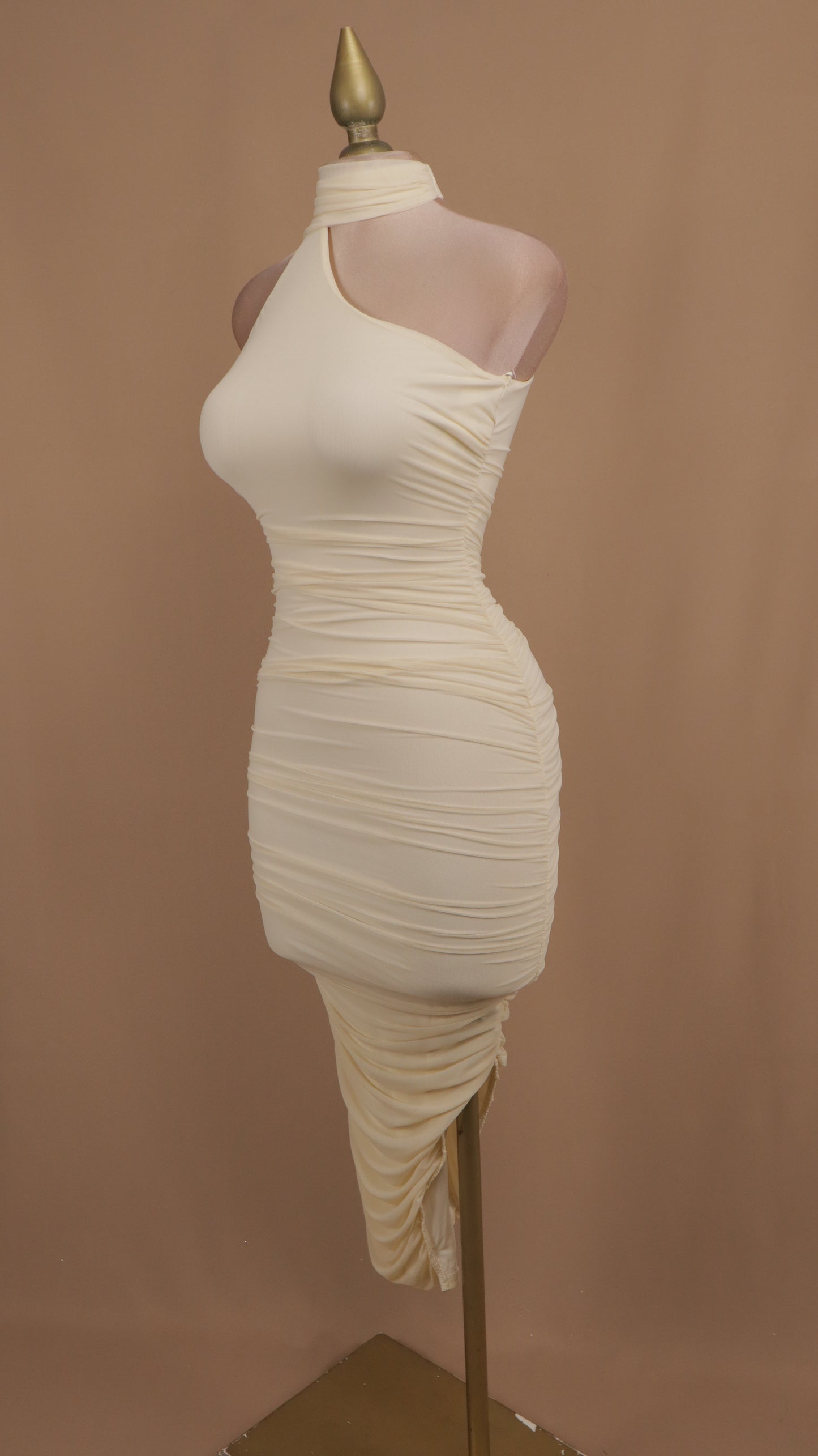 Vestido maxi cuello halter