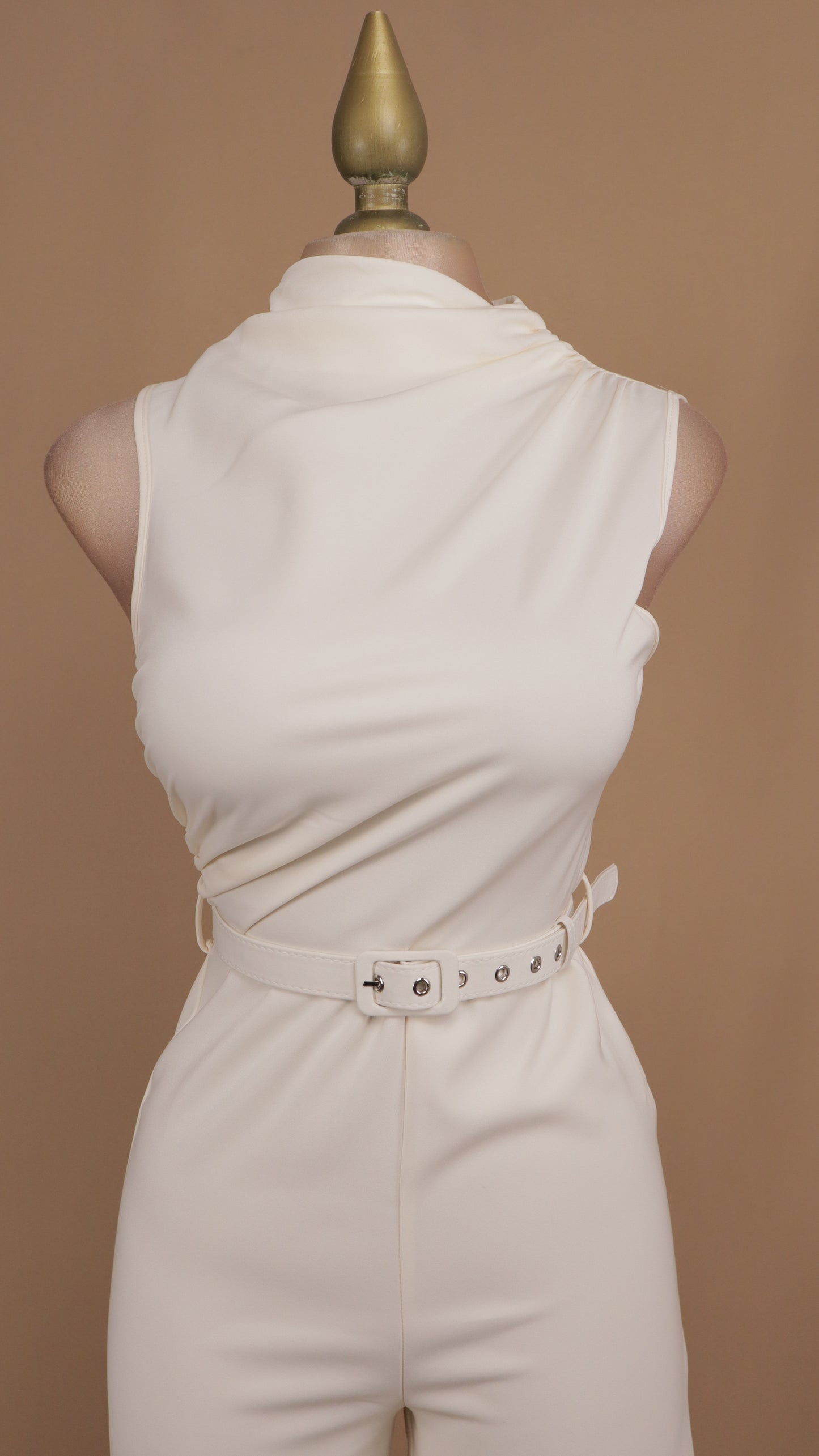 Palazzo resacado con cinto