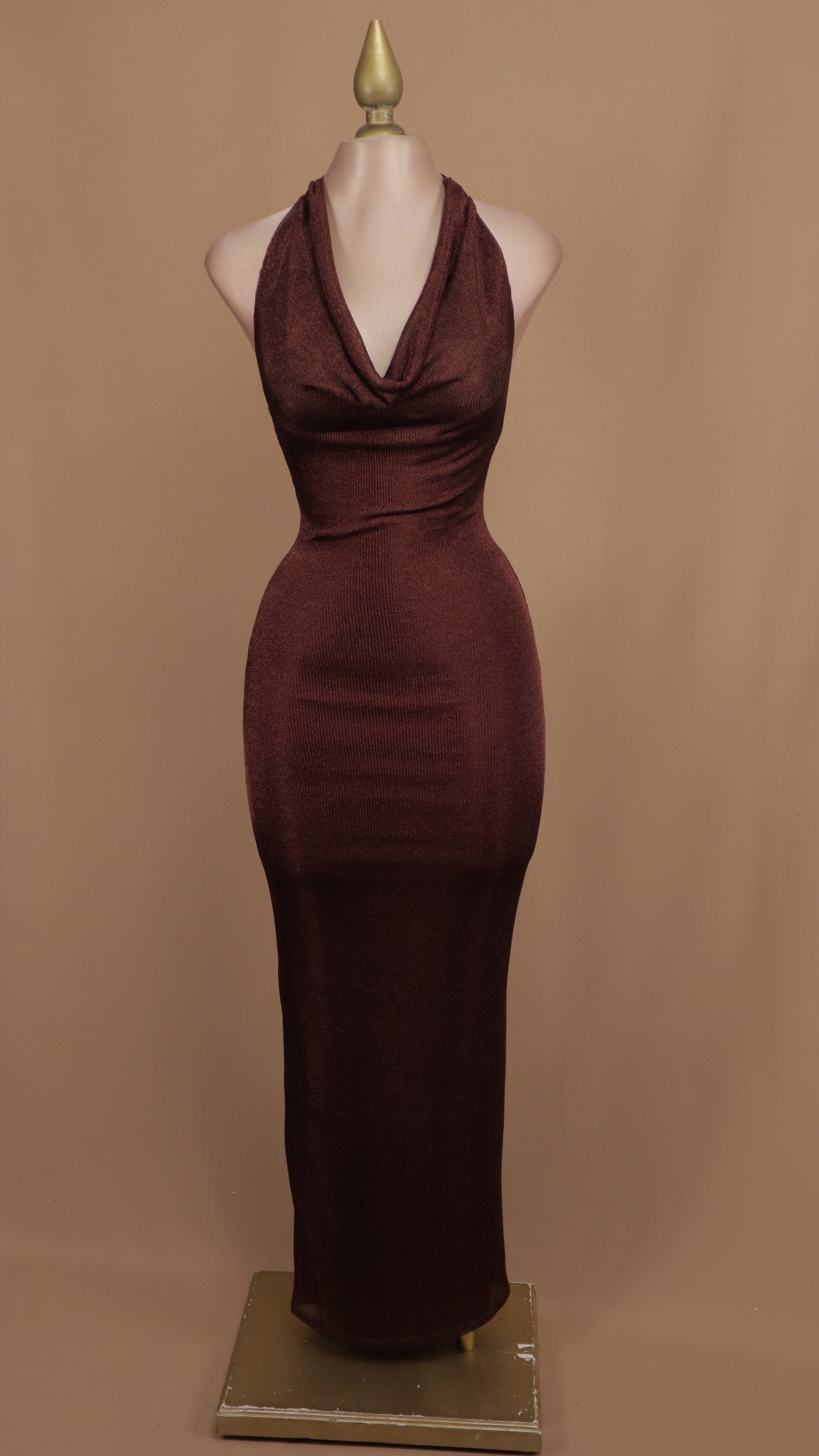 Vestido largo cuello halter pegadito