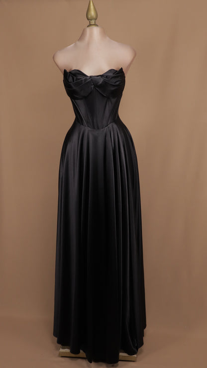 Vestido largo estraple con corset