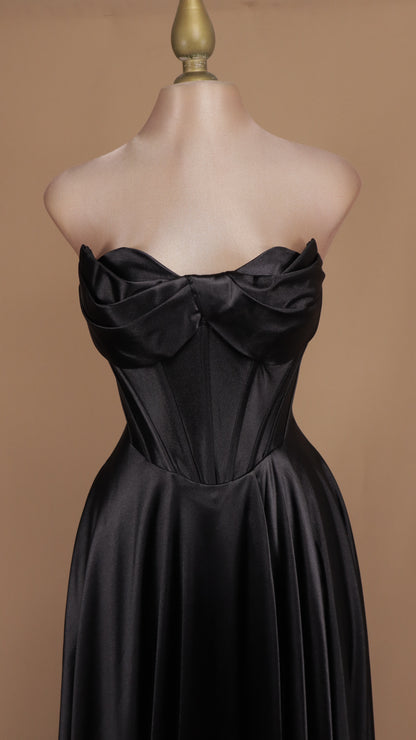 Vestido largo estraple con corset
