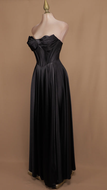 Vestido largo estraple con corset