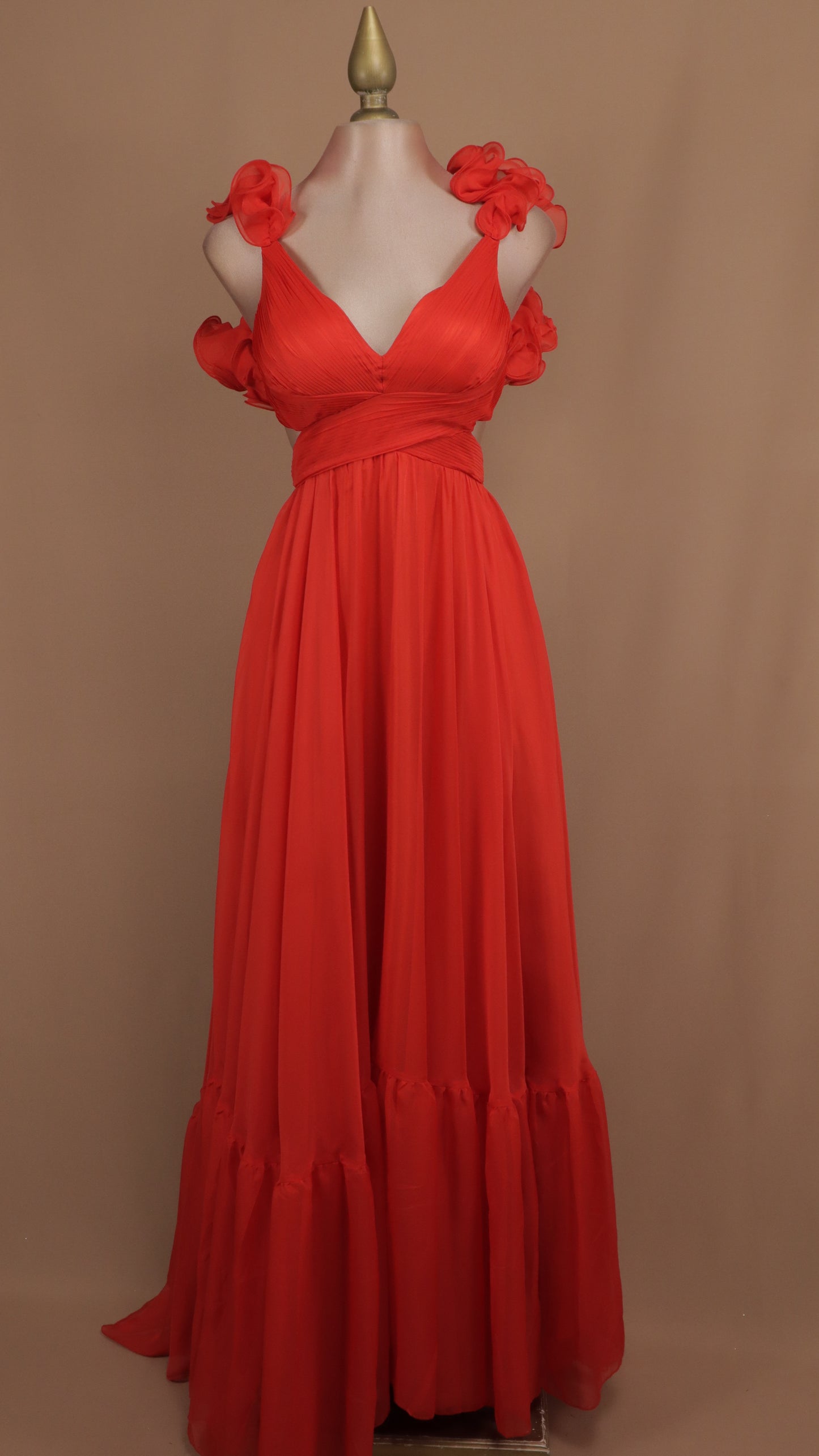 Vestido largo escarola con escote