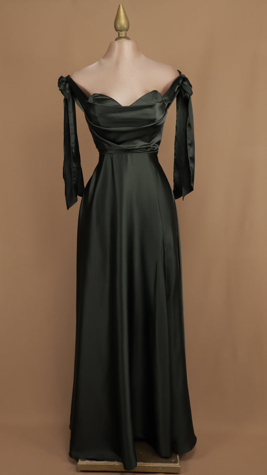 Vestido largo satinado línea A