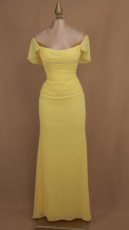 Vestido largo al hombro y plisado de chiffon