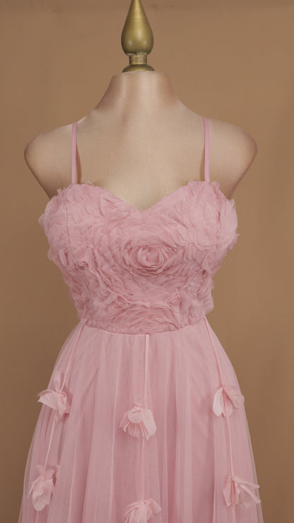 Vestido largo de tull con flor en 3D