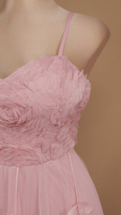 Vestido largo de tull con flor en 3D