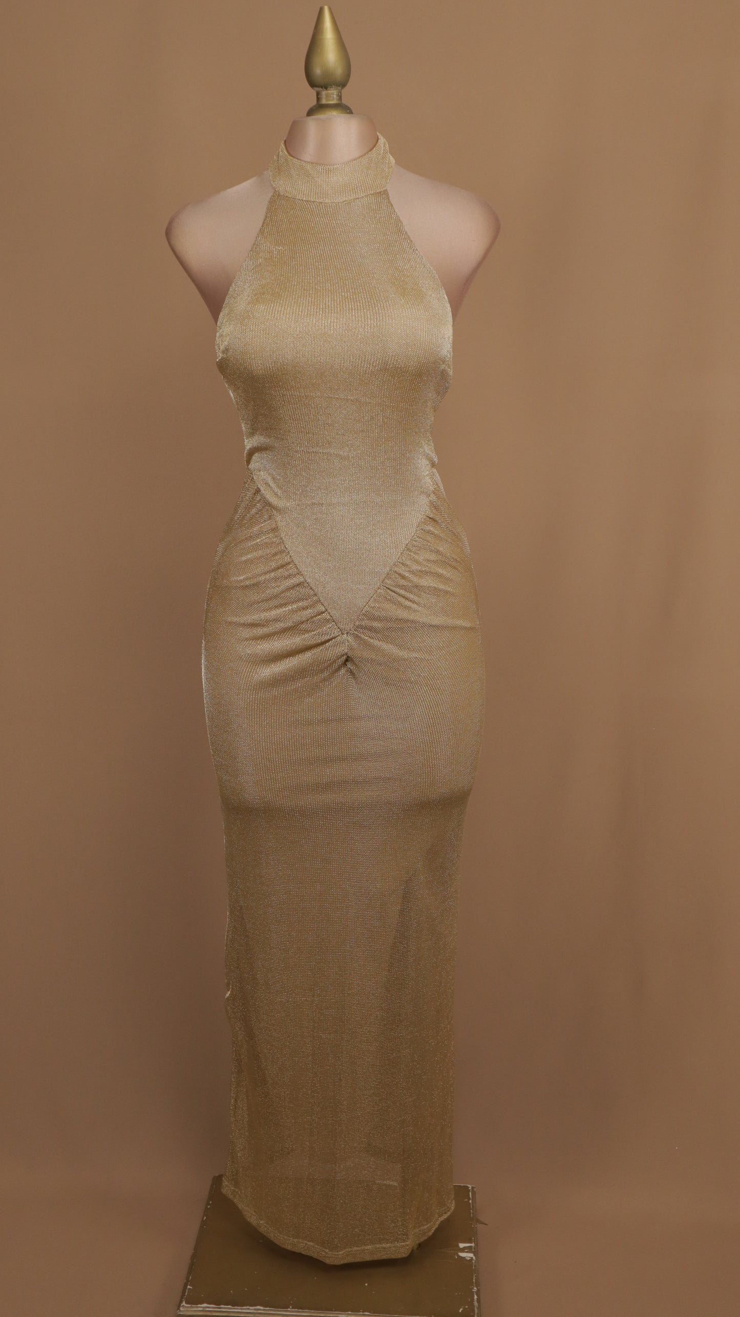 Vestido largo cuello halter