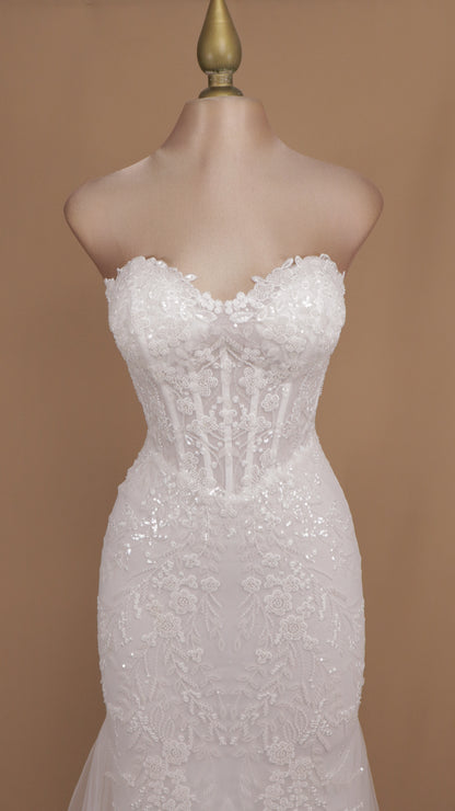 Vestido largo de novia estraple con aplicación