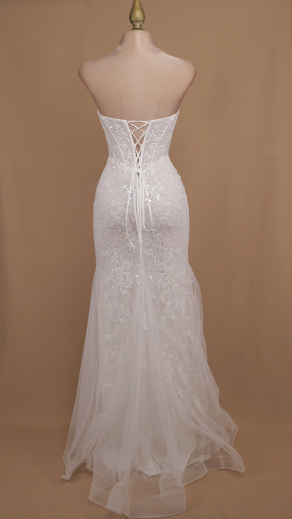 Vestido largo de novia estraple con aplicación