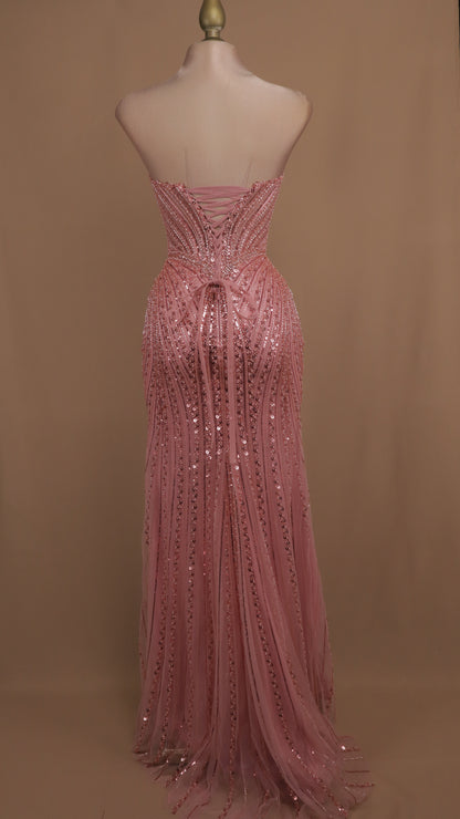 Vestido largo con pedrería y corset