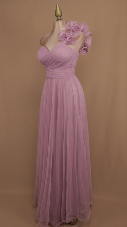 Vestido largo de tul con escote corazón