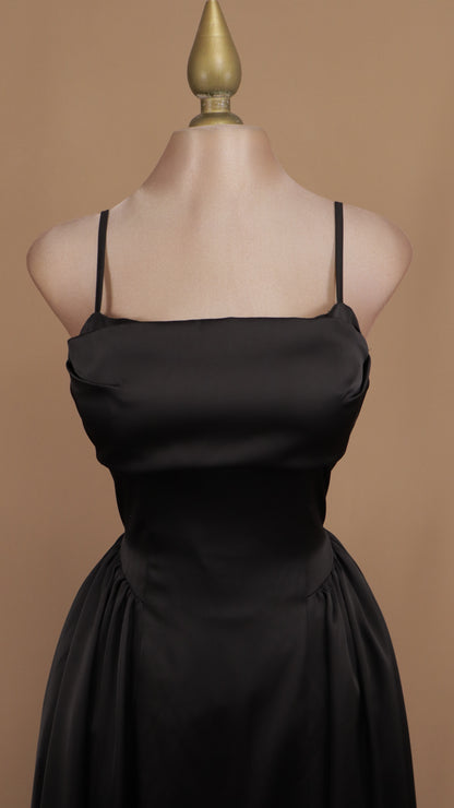 Vestido midi línea A con tirante