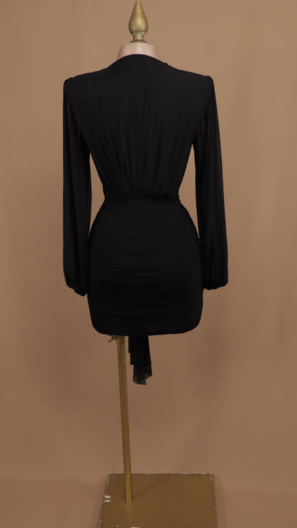 Vestido corto manga larga con escote en V y fresco